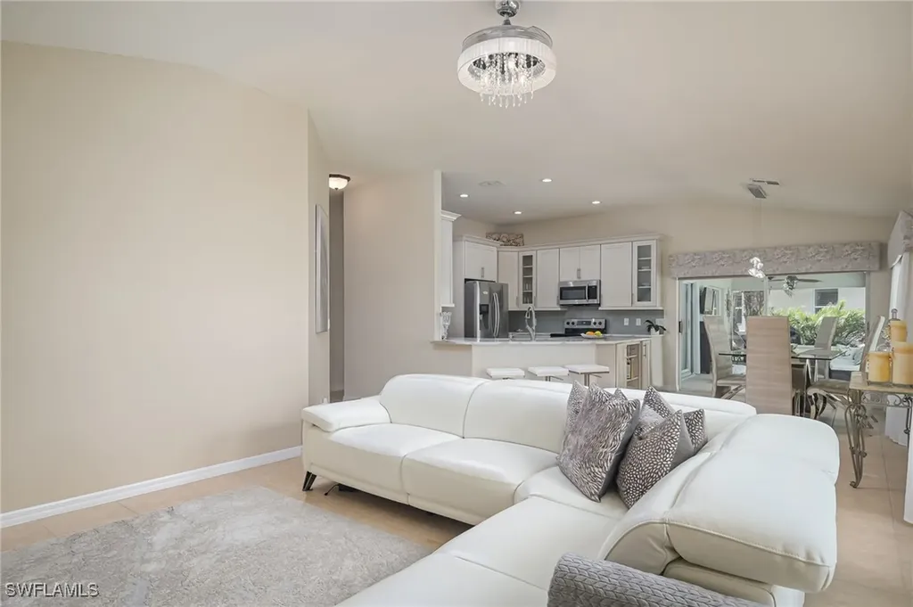 2250 Grove Drive Naples FL 34120
