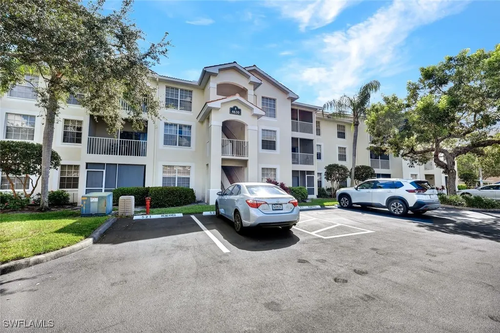 4630 Saint Croix Lane Naples FL 34109