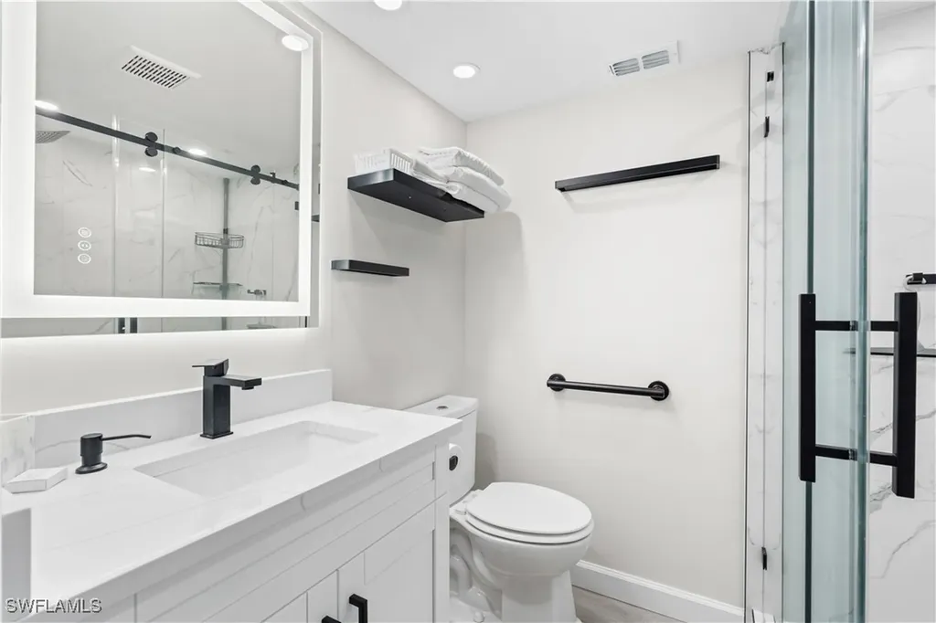 1517 Chesapeake Avenue Naples FL 34102