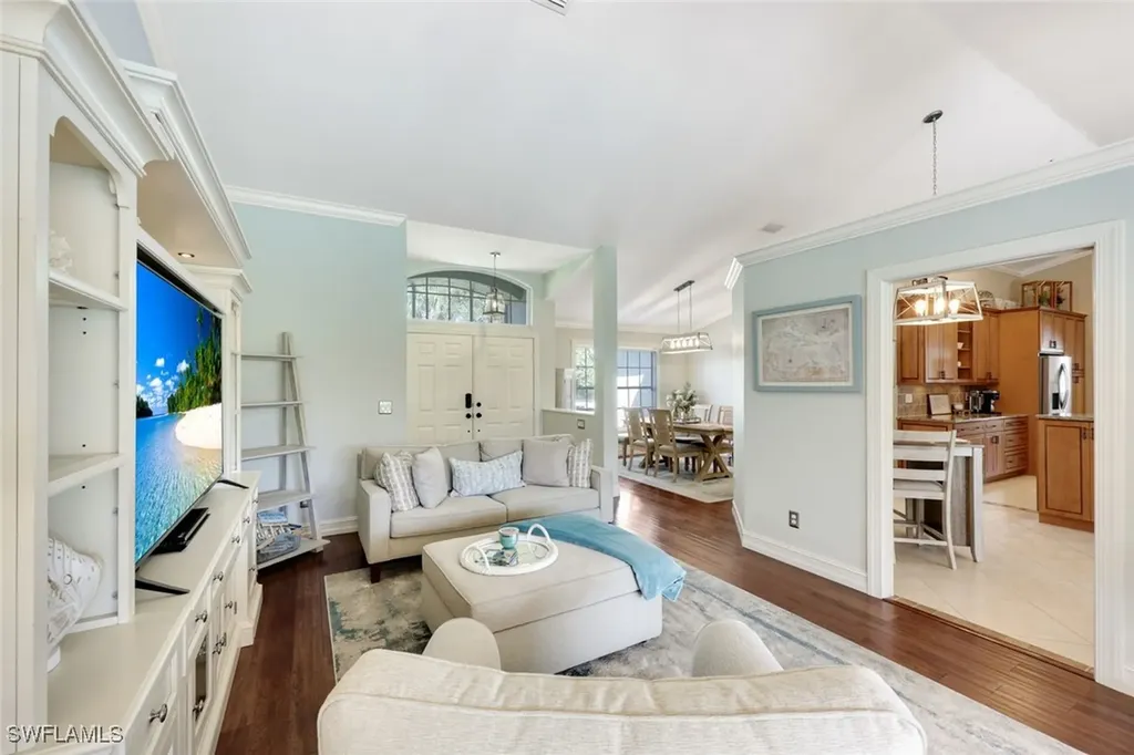 146 Plantation Circle Naples FL 34104