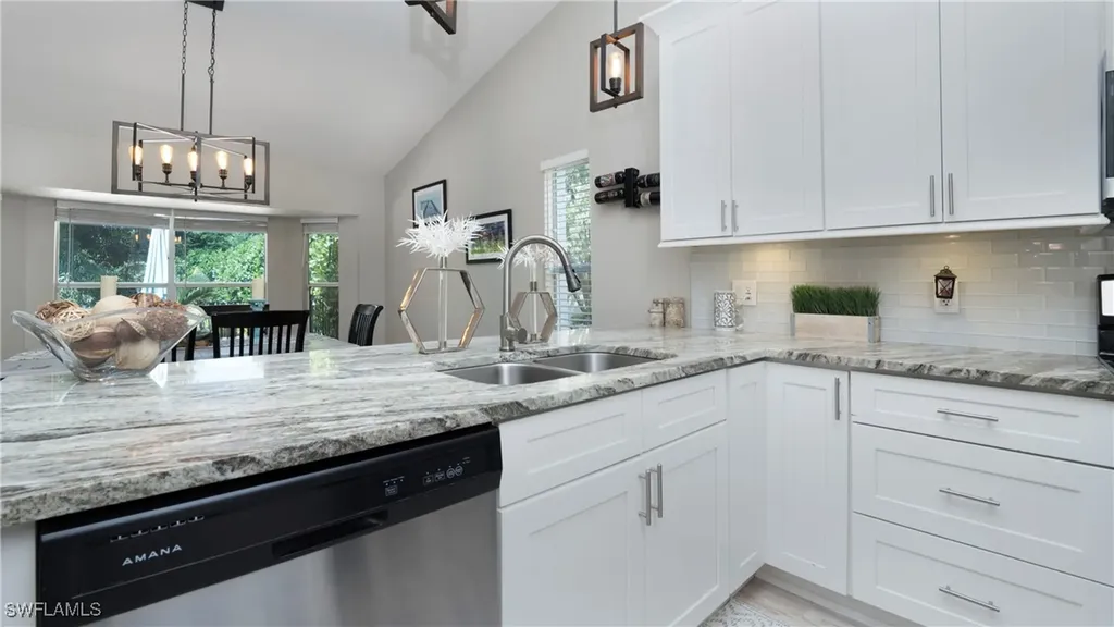 864 Belville Boulevard Naples FL 34104