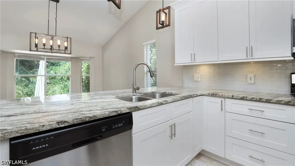 864 Belville Boulevard Naples FL 34104