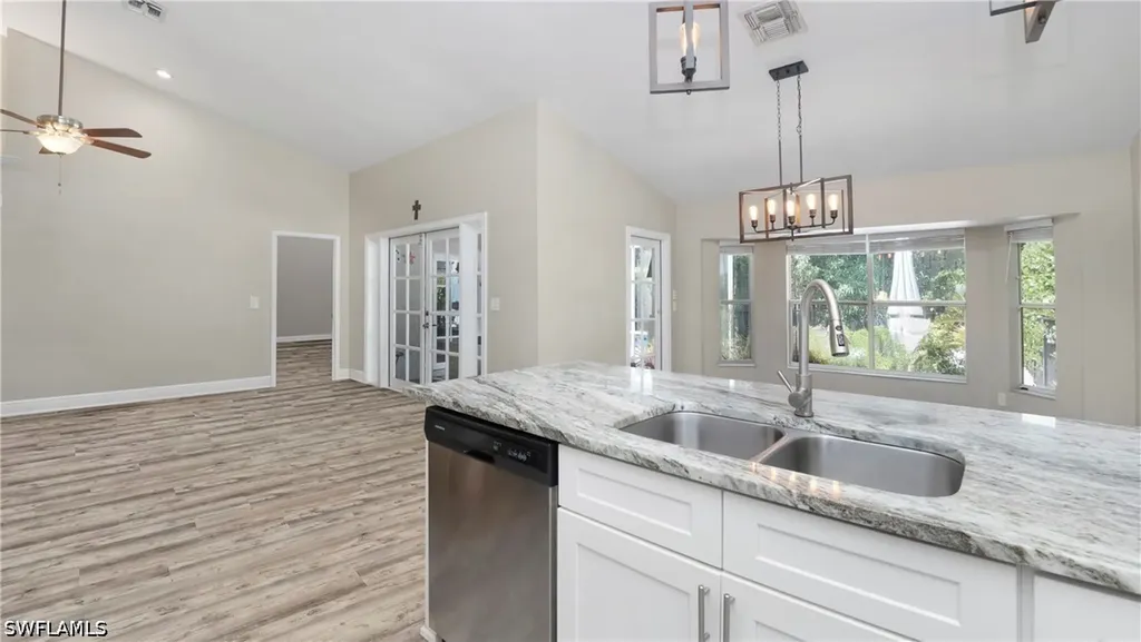 864 Belville Boulevard Naples FL 34104