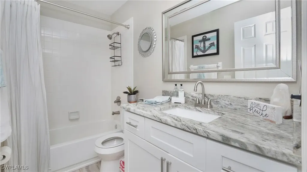 864 Belville Boulevard Naples FL 34104