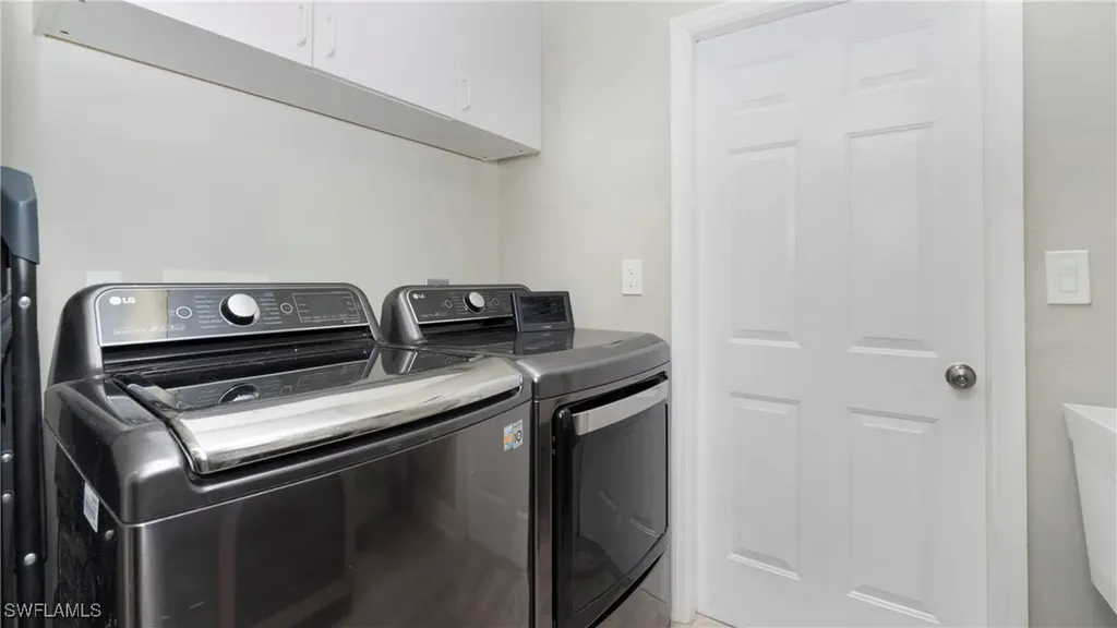 864 Belville Boulevard Naples FL 34104