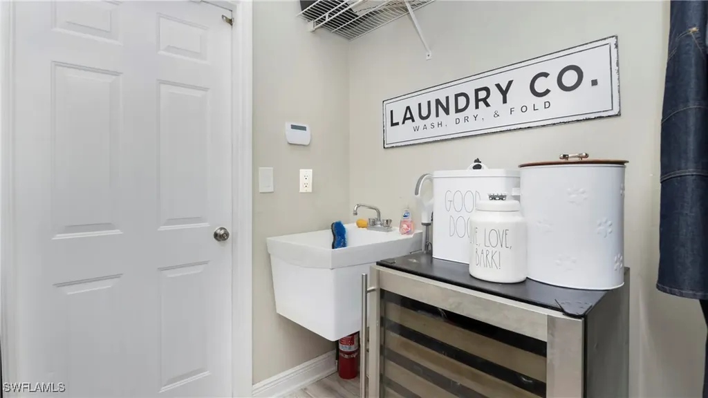 864 Belville Boulevard Naples FL 34104