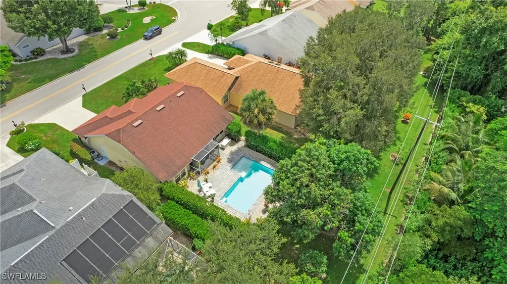 864 Belville Boulevard Naples FL 34104