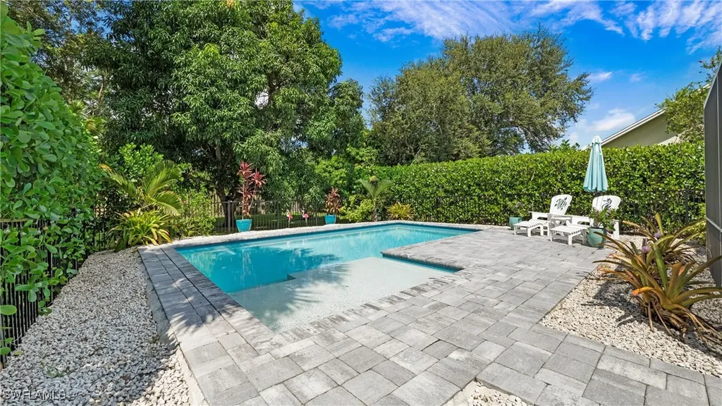 864 Belville Boulevard Naples FL 34104