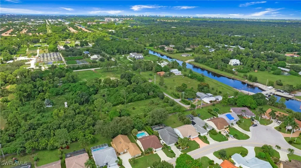 864 Belville Boulevard Naples FL 34104