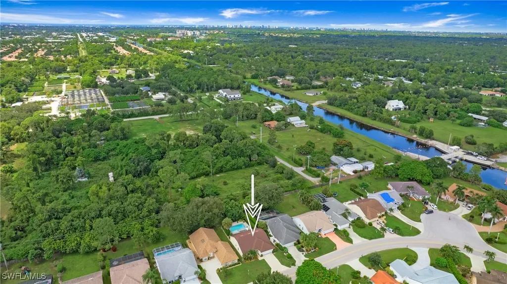 864 Belville Boulevard Naples FL 34104