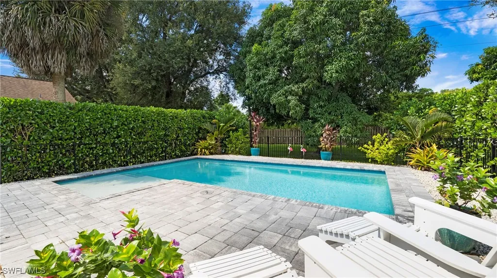 864 Belville Boulevard Naples FL 34104