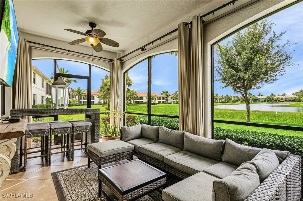 3163 Serena Lane Naples FL 34114