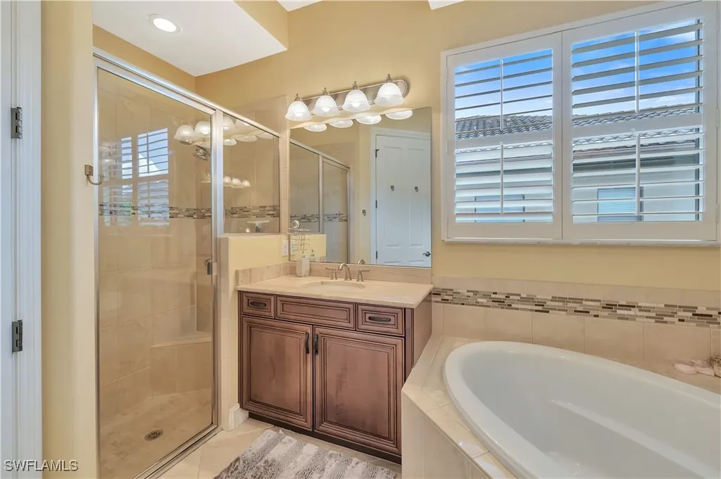 15903 Secoya Reserve Circle Naples FL 34110