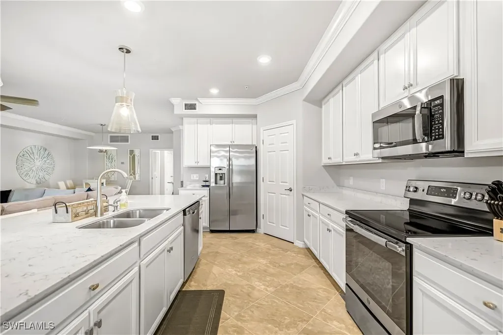 17251 Cherrywood Court Bonita Springs FL 34135