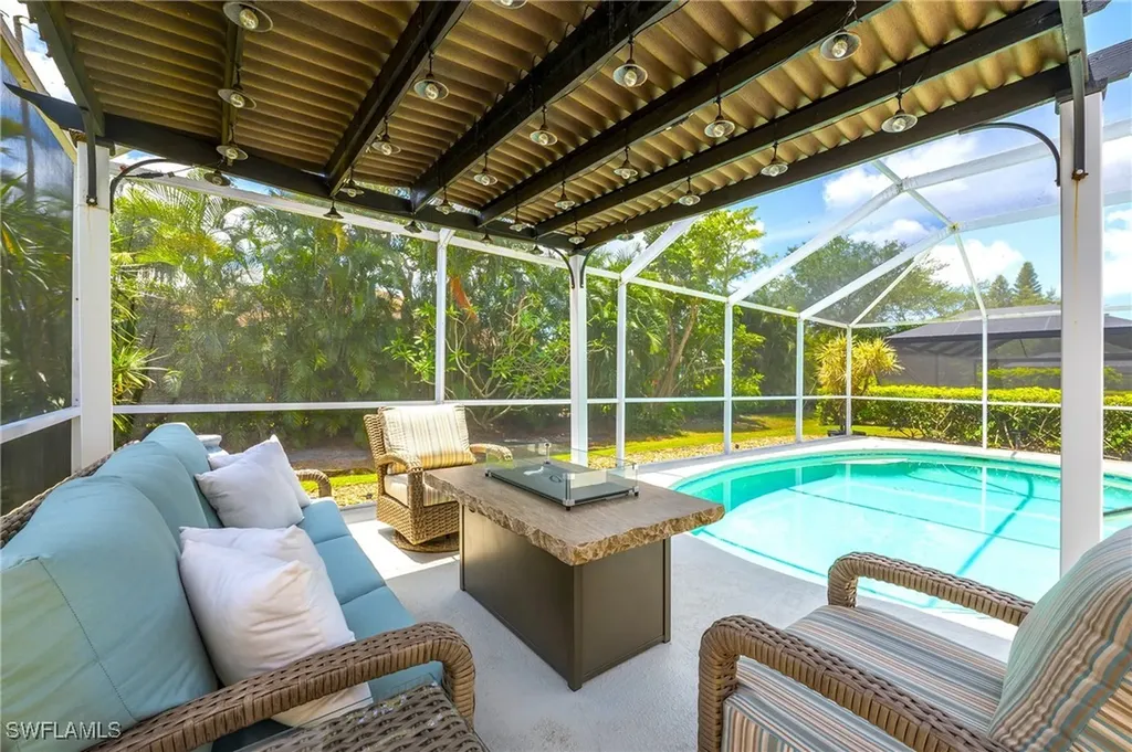 1507 Vintage Lane Naples FL 34104