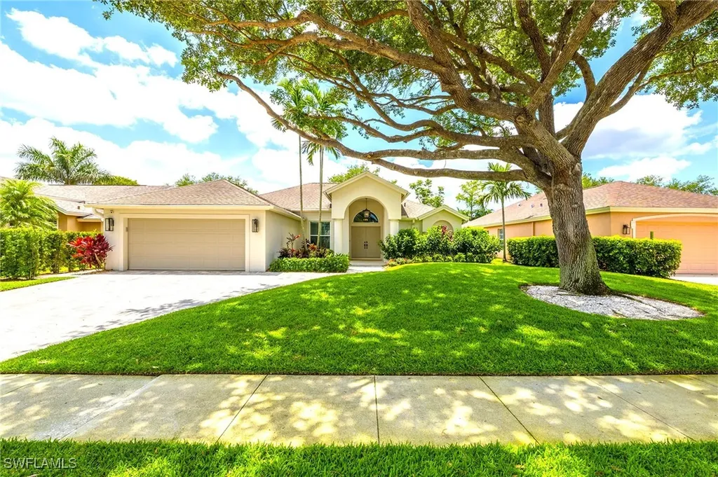 1507 Vintage Lane Naples FL 34104