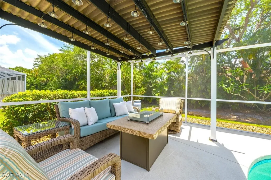 1507 Vintage Lane Naples FL 34104