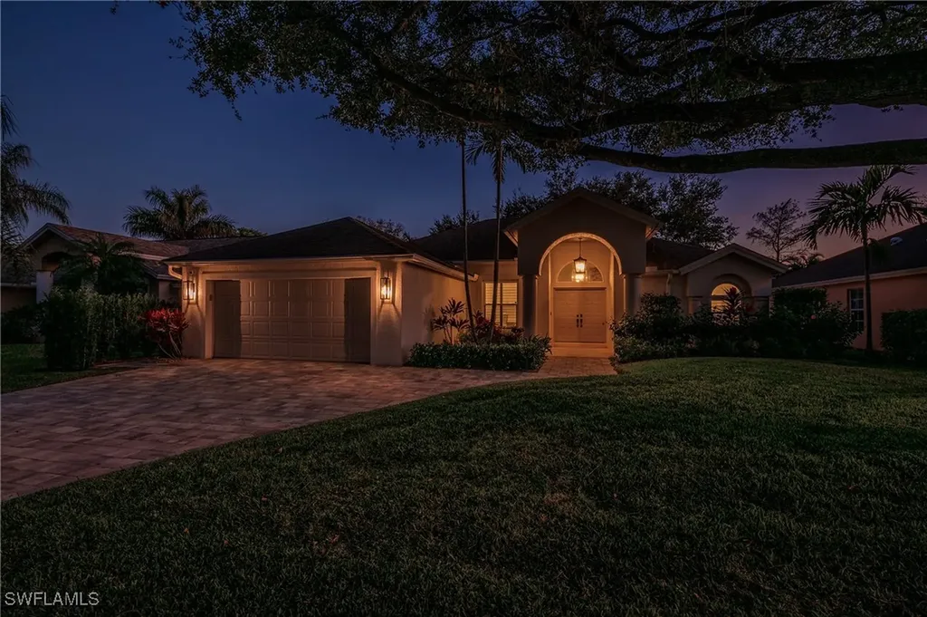 1507 Vintage Lane Naples FL 34104