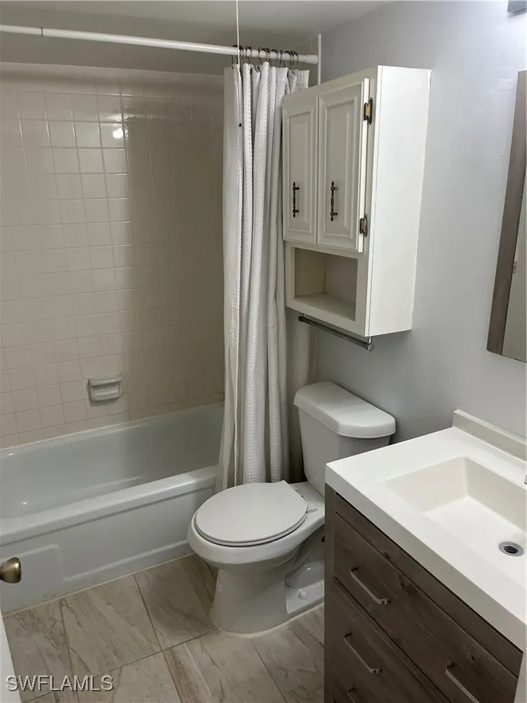1400 Pompei Lane Naples FL 34103