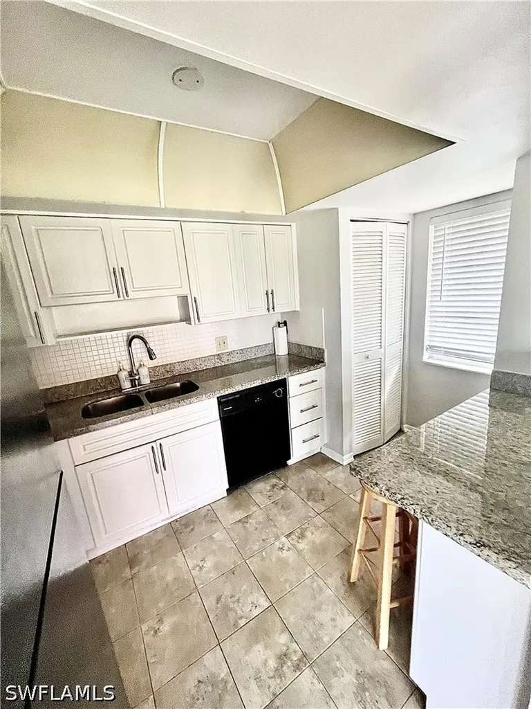 1400 Pompei Lane Naples FL 34103