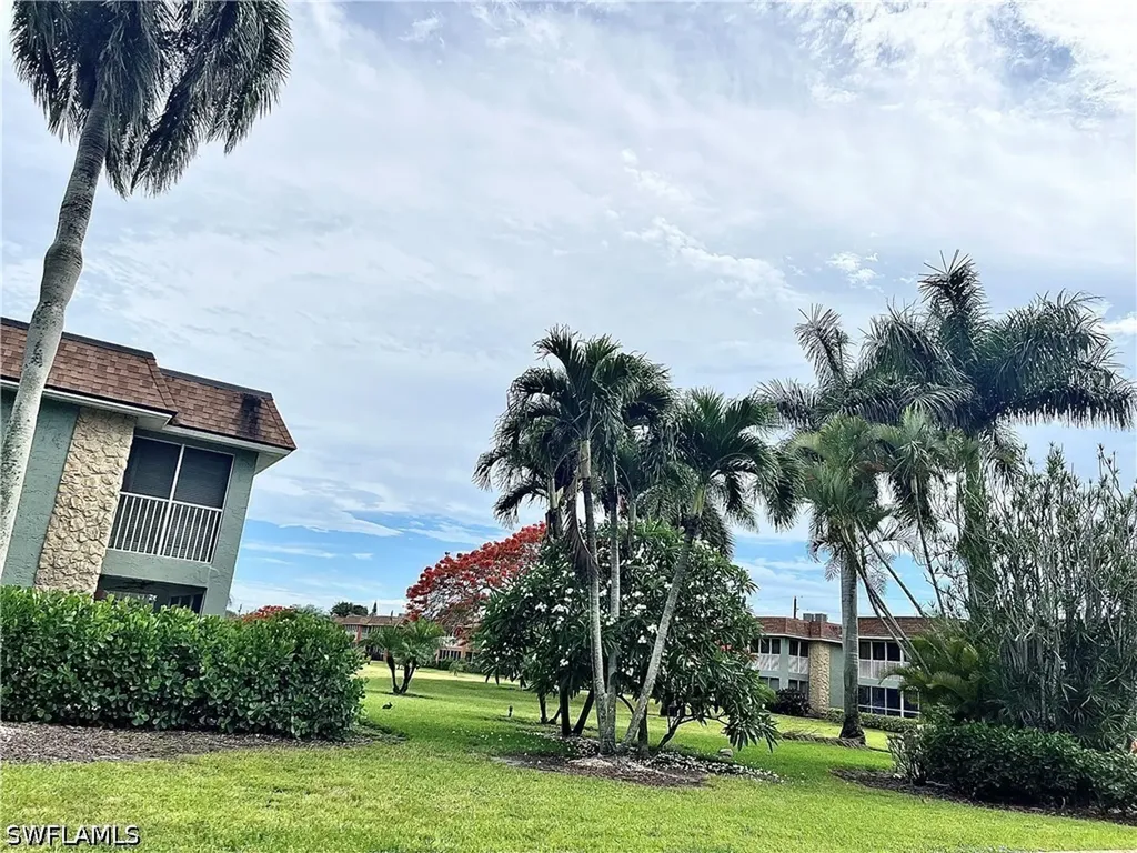 1400 Pompei Lane Naples FL 34103