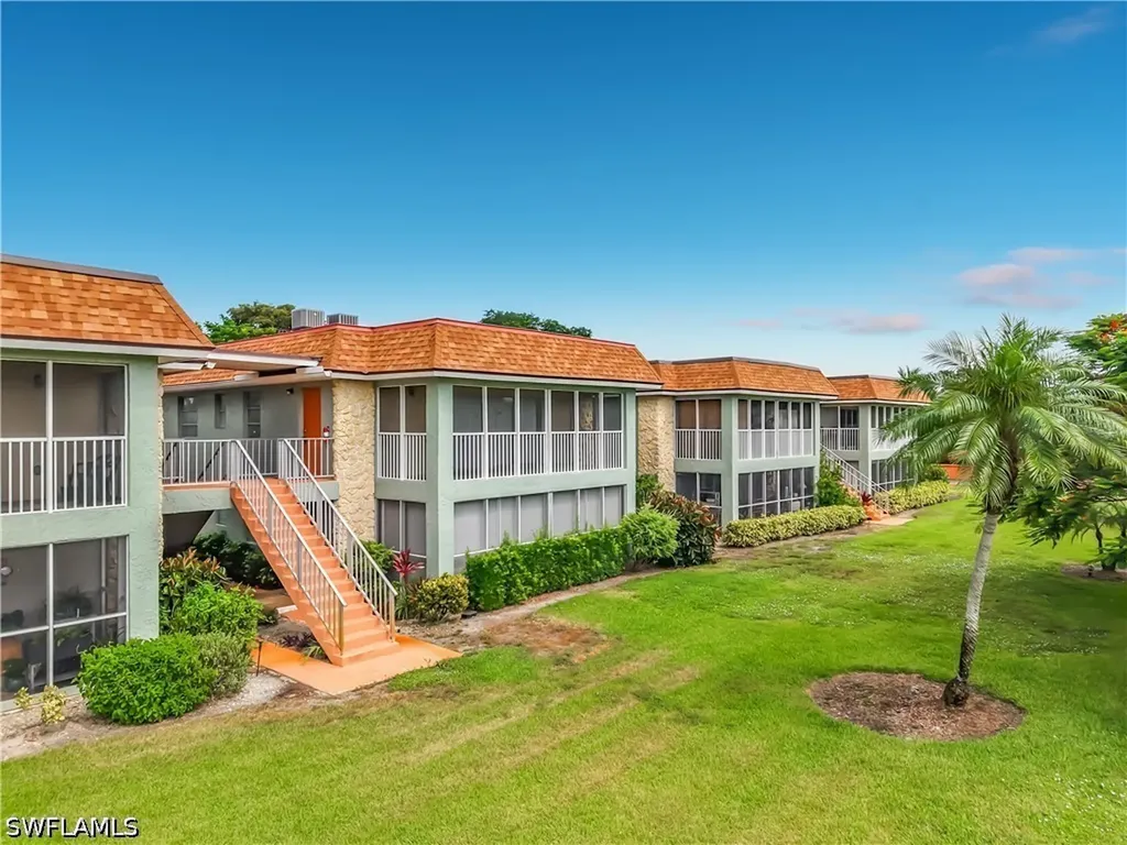 1400 Pompei Lane Naples FL 34103