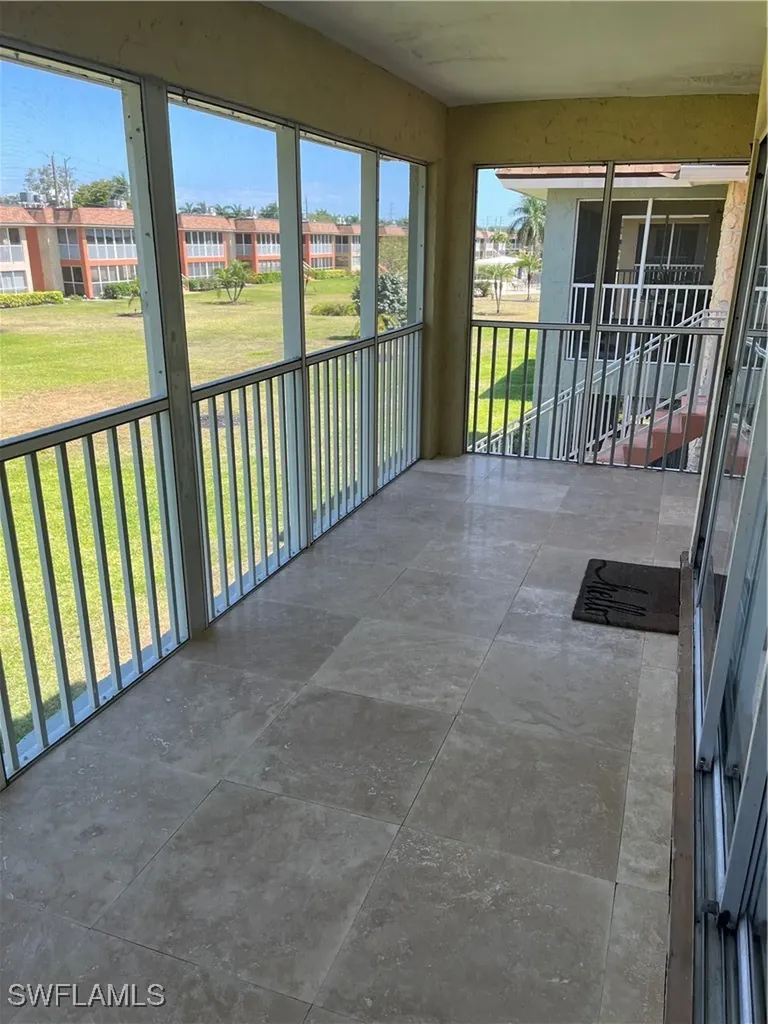 1400 Pompei Lane Naples FL 34103