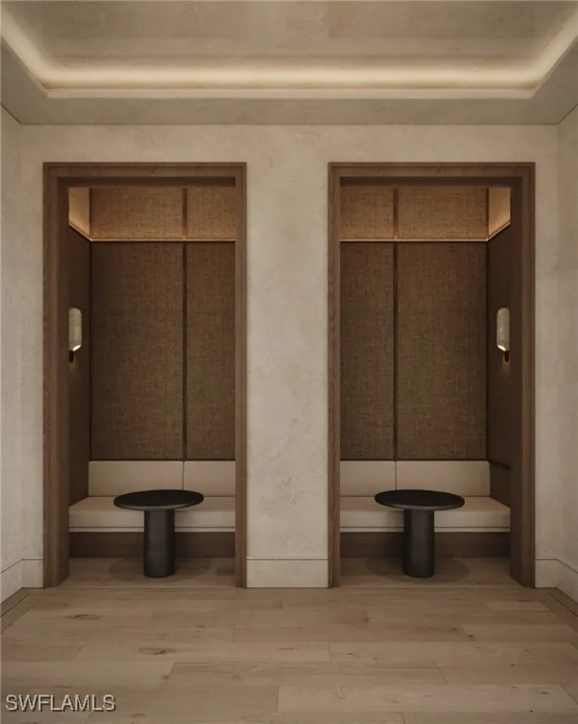 936 5th Avenue S Naples FL 34102