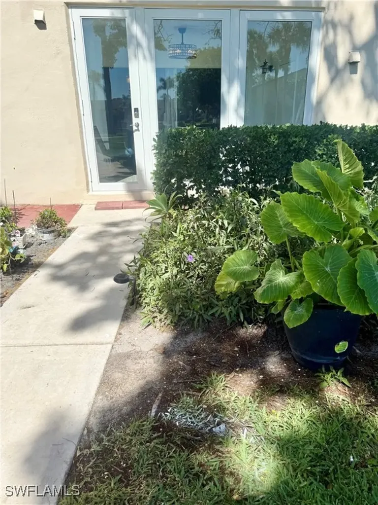 1020 Palm View Drive Naples FL 34110