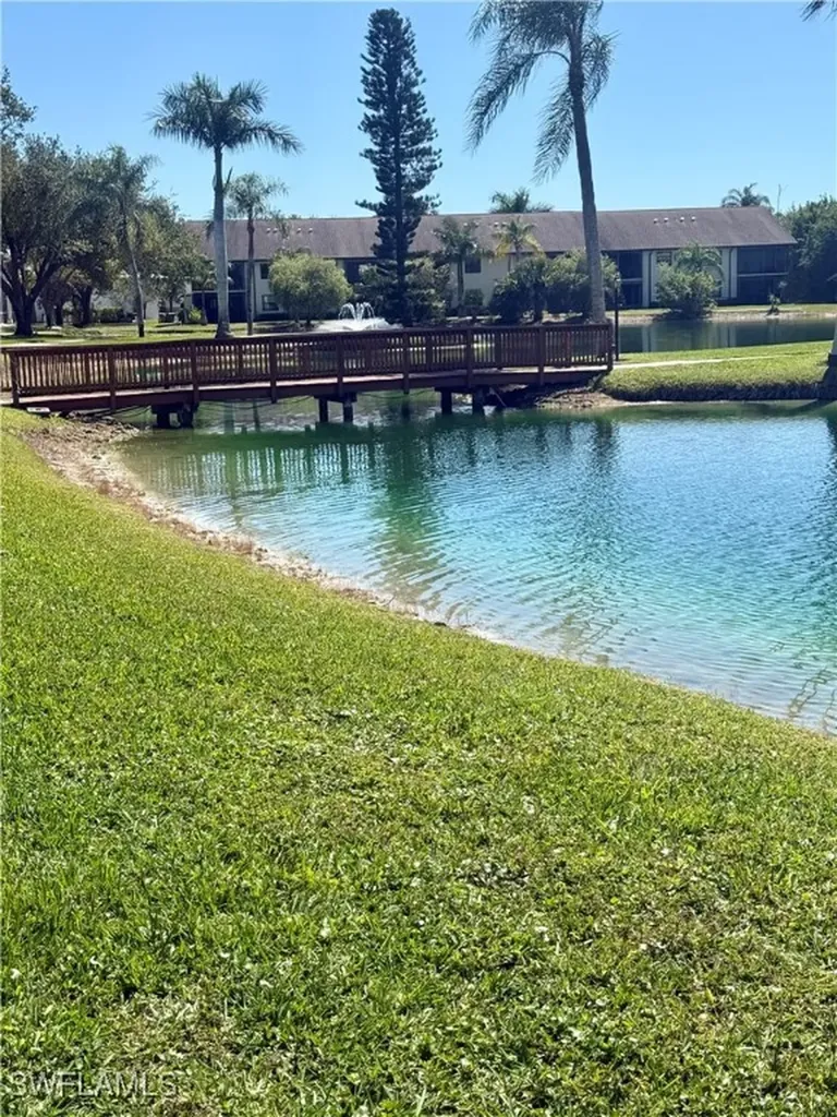 1020 Palm View Drive Naples FL 34110