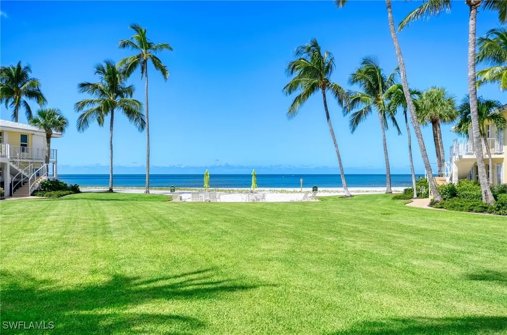 2151 Gulf Shore Boulevard N Naples FL 34102