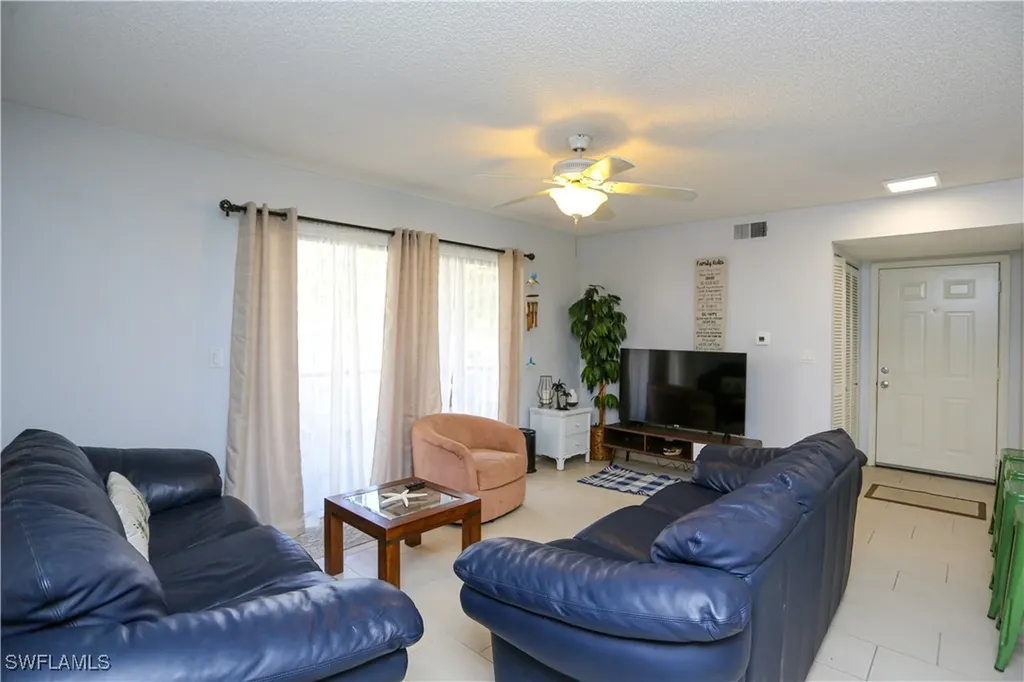 2214 Arbour Walk Circle Naples FL 34109