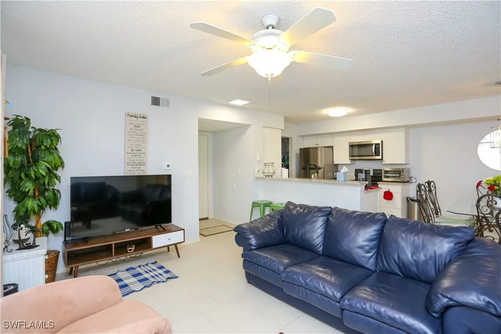 2214 Arbour Walk Circle Naples FL 34109