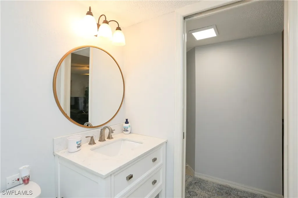 2214 Arbour Walk Circle Naples FL 34109