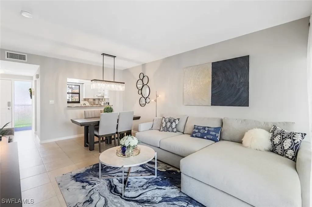 807 River Point Drive Naples FL 34102