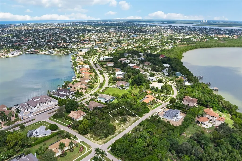 680 Inlet Drive Marco Island FL 34145