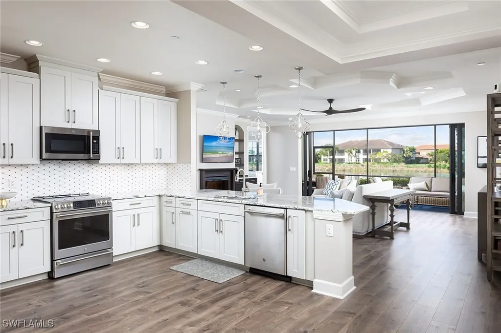 9672 Montelanico Loop Naples FL 34119