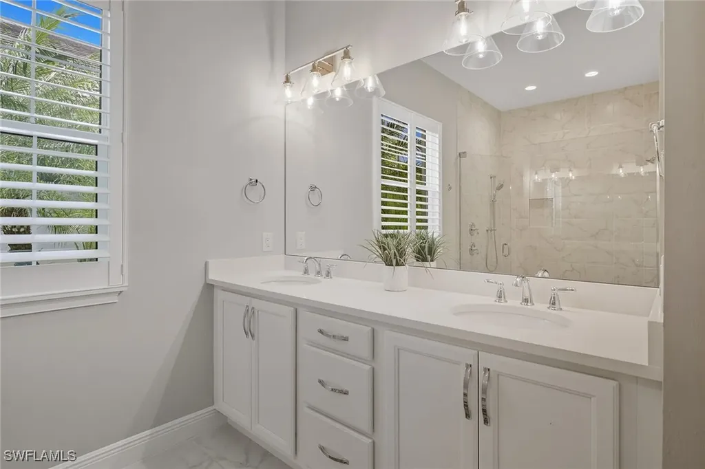 3199 Cotuit Lane Naples FL 34114