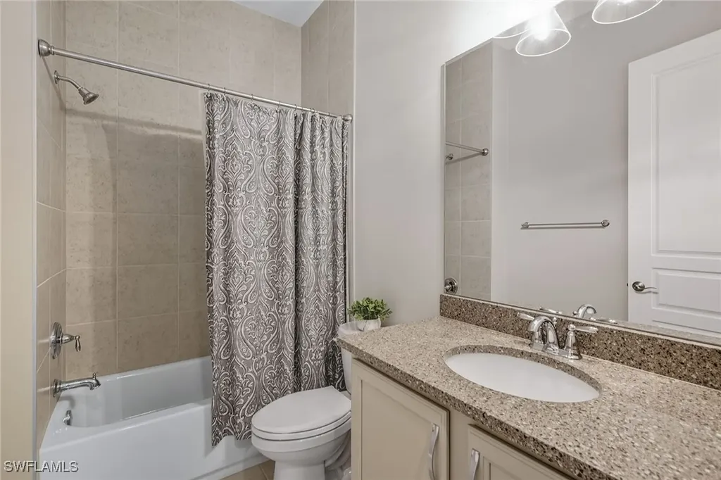 3199 Cotuit Lane Naples FL 34114