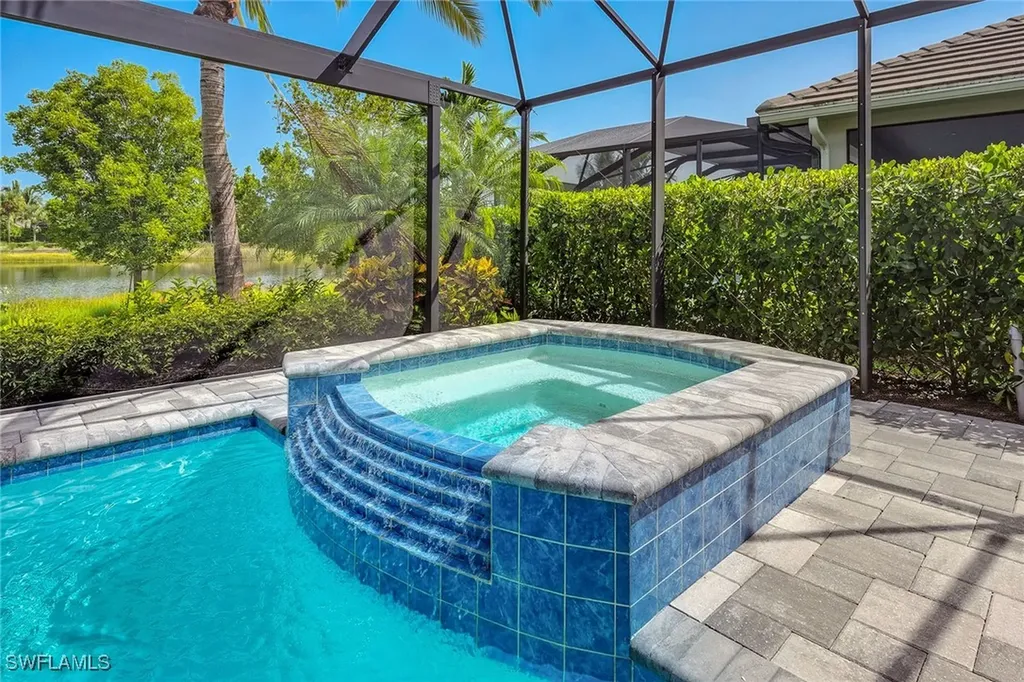 3199 Cotuit Lane Naples FL 34114