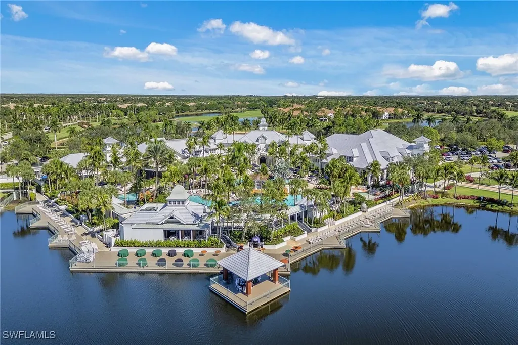 3199 Cotuit Lane Naples FL 34114