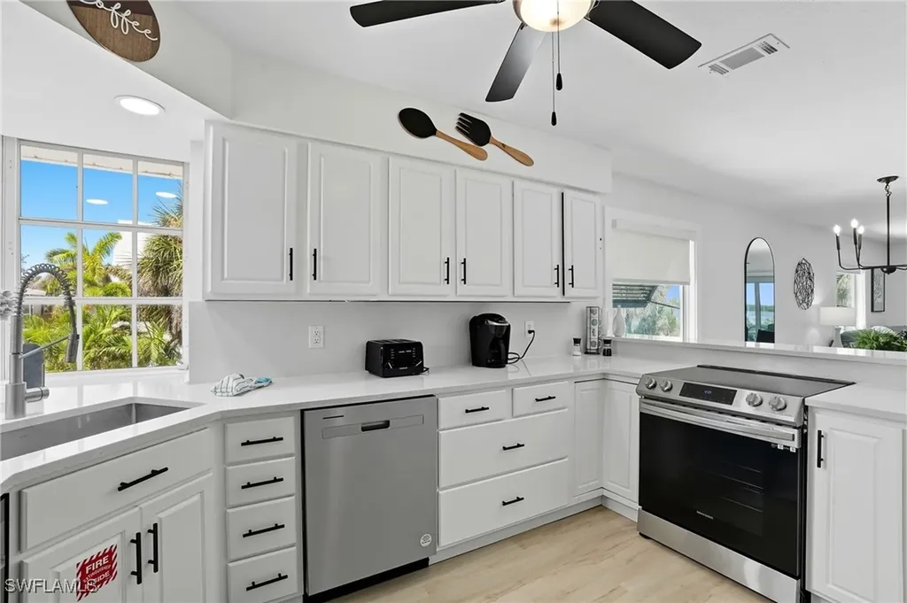 190 Bayview Avenue Fort Myers Beach FL 33931