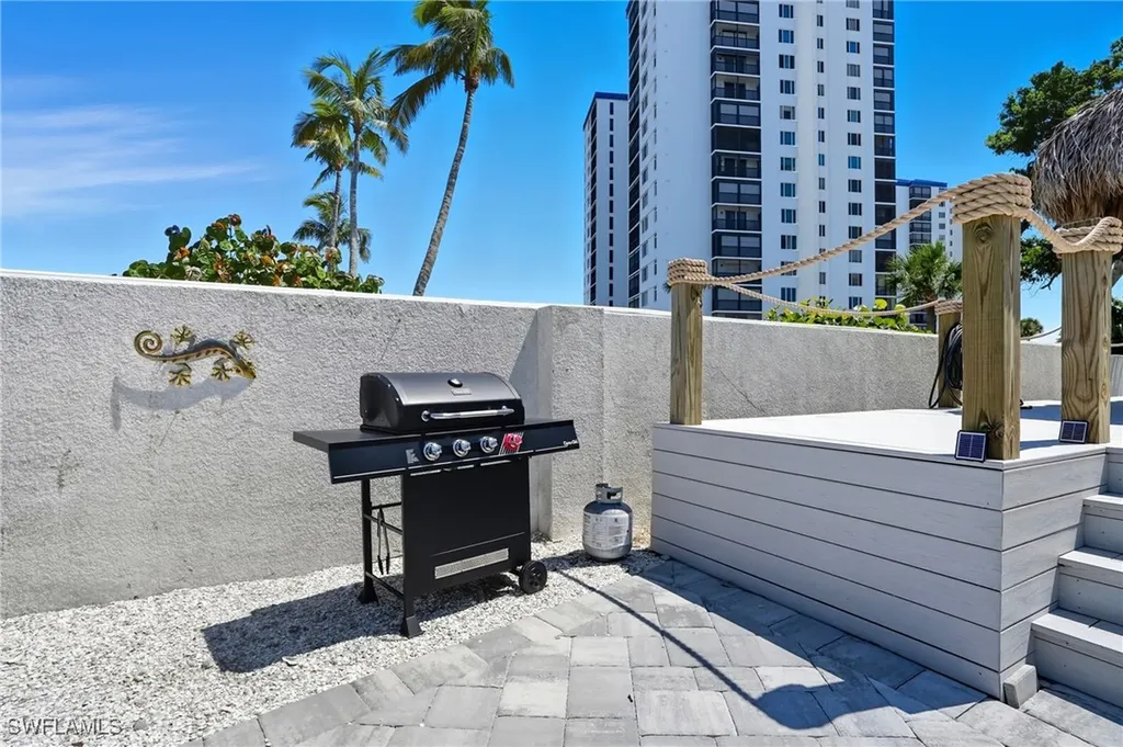 190 Bayview Avenue Fort Myers Beach FL 33931