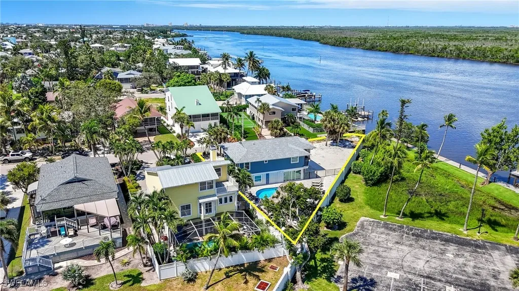 190 Bayview Avenue Fort Myers Beach FL 33931