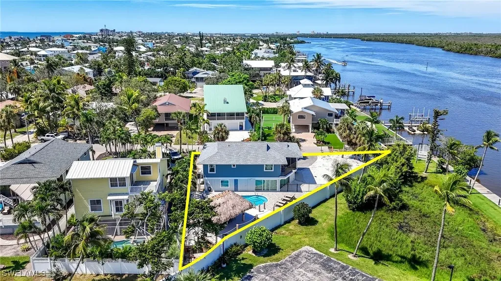 190 Bayview Avenue Fort Myers Beach FL 33931