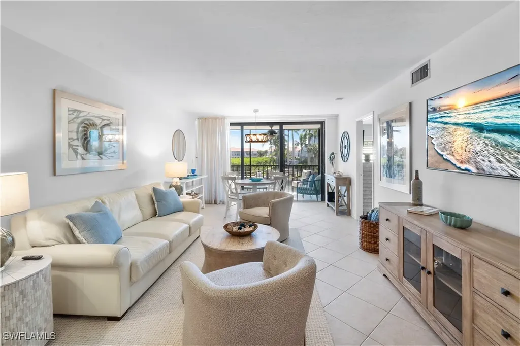 271 Southbay Drive Naples FL 34108