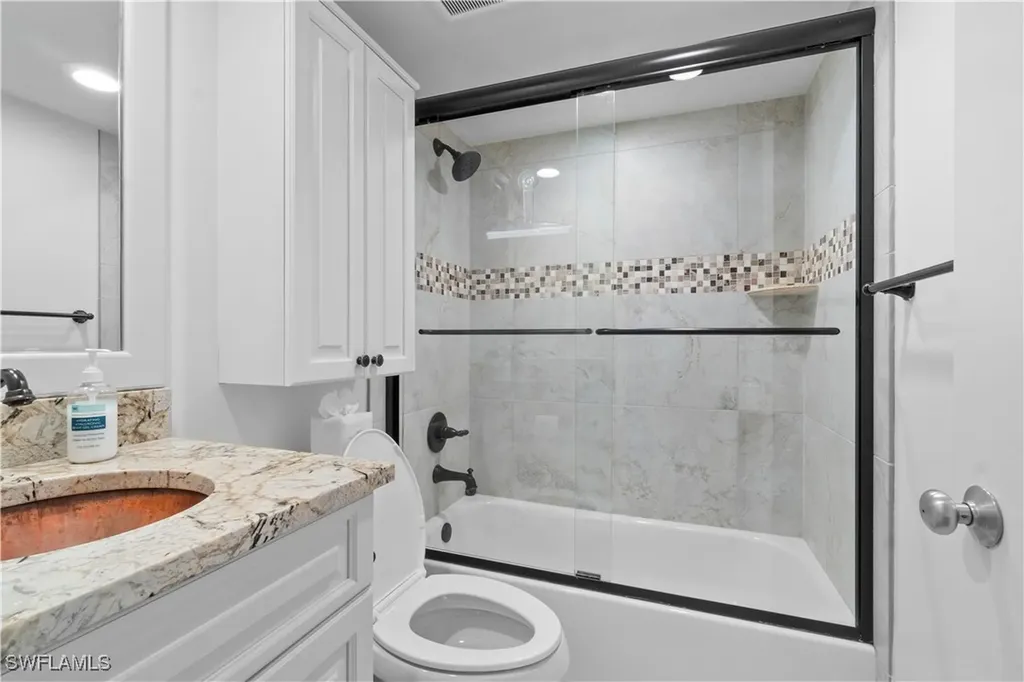 271 Southbay Drive Naples FL 34108