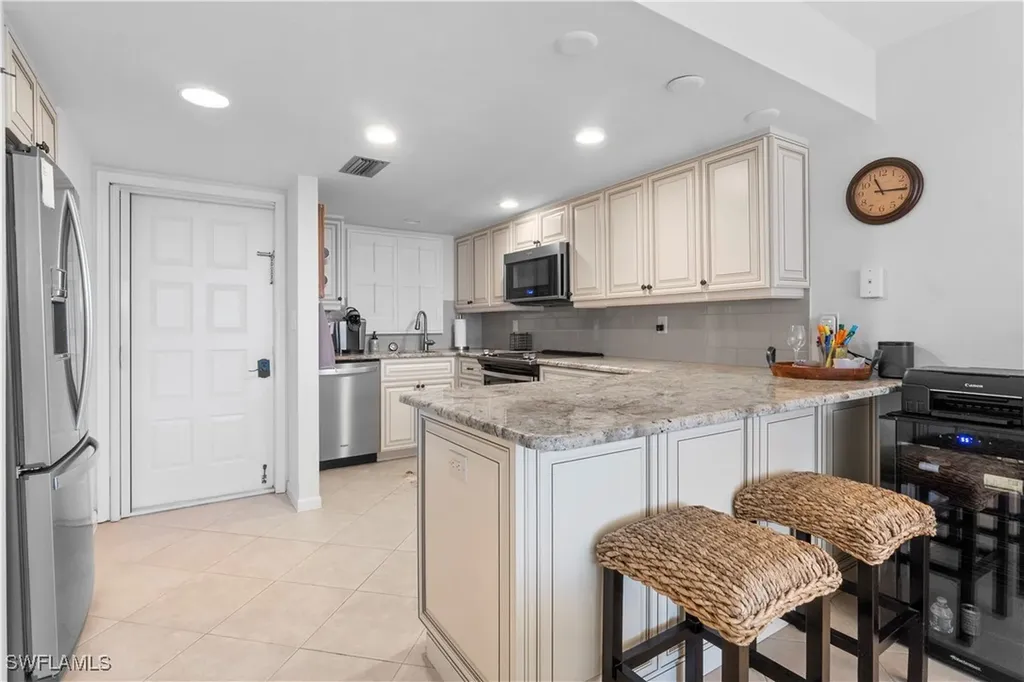 271 Southbay Drive Naples FL 34108