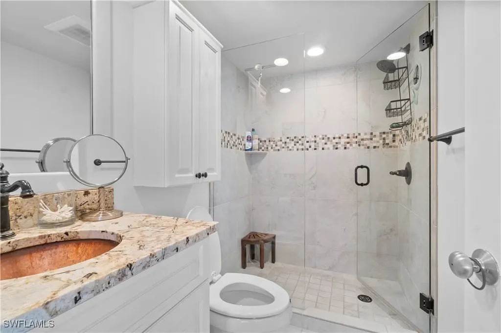 271 Southbay Drive Naples FL 34108