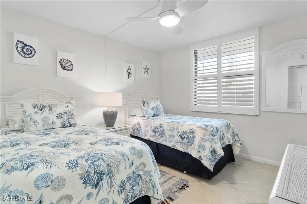 271 Southbay Drive Naples FL 34108